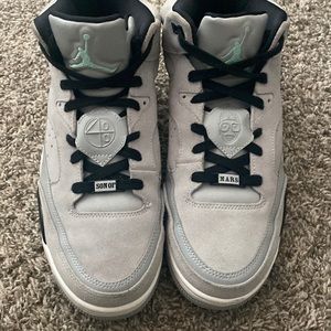 Jordan Son of mars wolf grey. Worn a few times. No box.
